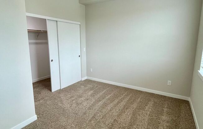 1 bed, 1 bath, 525 sqft, $1,472, Unit 105