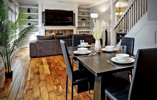 7 beds, 3.5 baths, $7,000