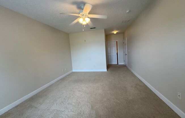 3 beds, 2 baths, $2,750, Unit # 213