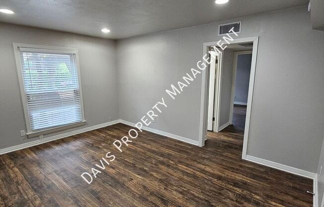 3911 PRESCOTT ACKIER 02