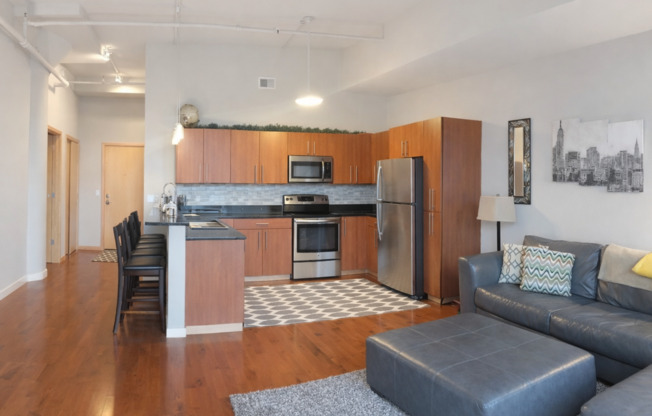 1 bed, 1 bath, 902 sqft, $1,800, Unit 207