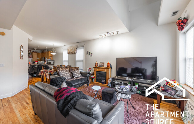 1720 W Beach Ave
