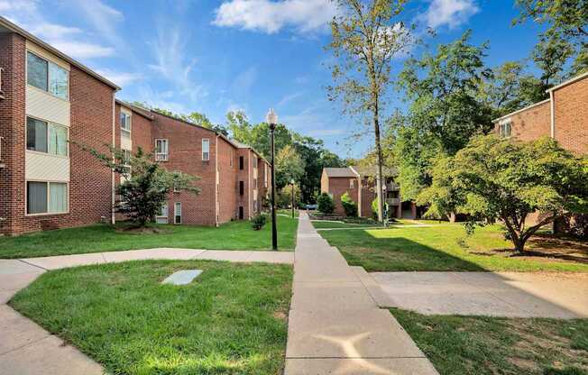 Lush Green Courtyard Wit Walking Paths at Columbia Pointe, Columbia, 21045