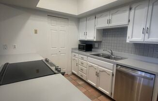 2 beds, 2 baths, $1,500, Unit # #G 82