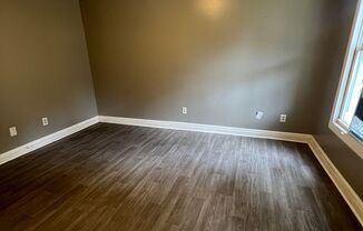 2 beds, 1 bath, $975