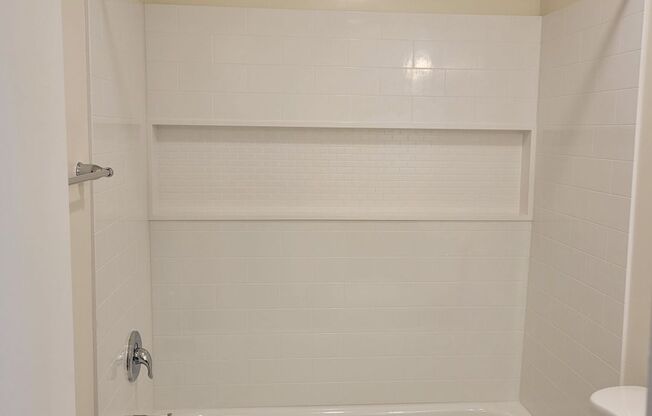 1 bed, 1 bath, 682 sqft, $1,280, Unit GL27003