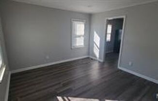 3 beds, 1 bath, $1,500