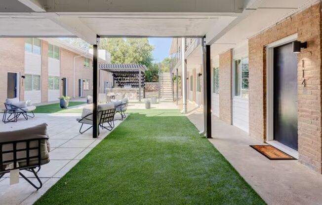 1 bed, 1 bath, 650 sqft, $1,145, Unit 214