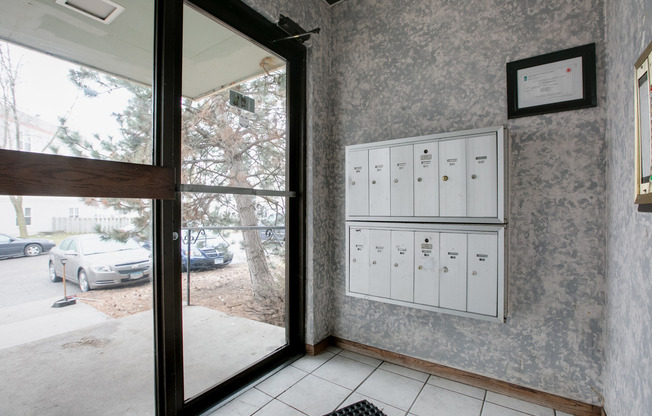 2 beds, 1 bath, 850 sqft, $1,025, Unit H 201