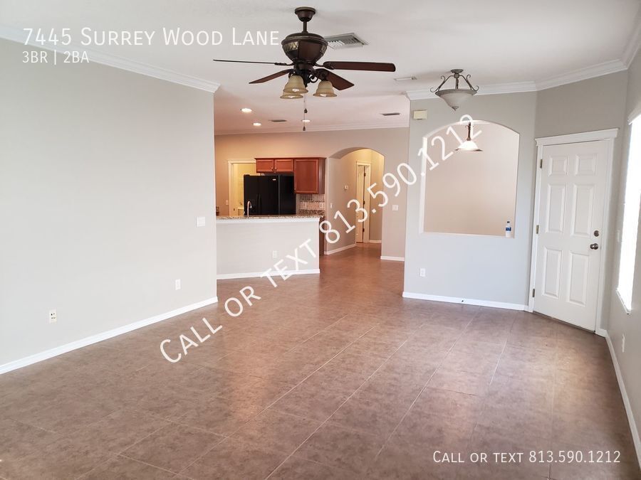 7445 SURREY WOOD LN