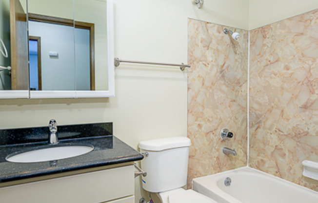2 beds, 1 bath, 765 sqft, $2,295, Unit 308