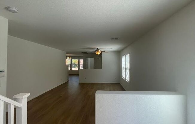 Beautiful 2 Story Home 5 Bed  in Garden Glen Summerlin with Pool