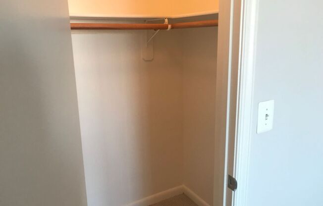Studio, 1 bath, 405 sqft, $1,500, Unit 0106