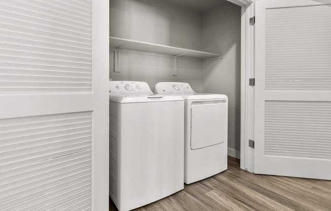 In-unit washer dryer at V on Broadway Apartments in Tempe AZ November 2020 (2)