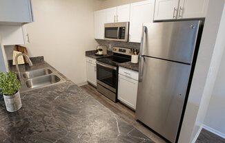 Apres Apartment Homes