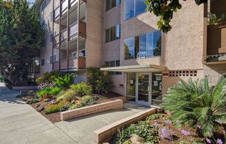 1 bed, 1 bath, 565 sqft, $2,095, Unit 210