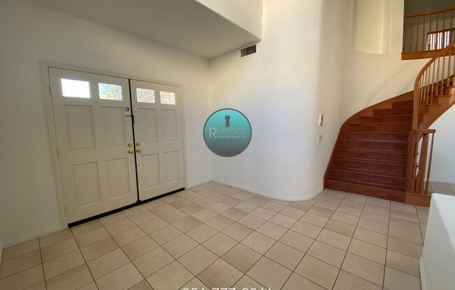 Step into luxury with this expansive 5 bedroom home!