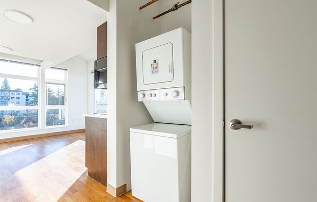 Studio, 1 bath, 375 sqft, $1,495, Unit 511