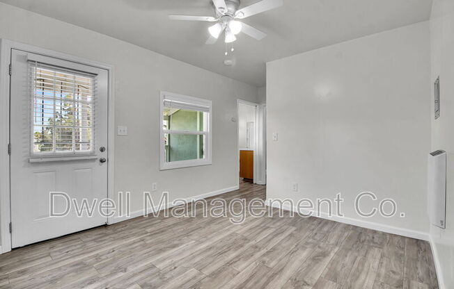 8075 LEMON AVE