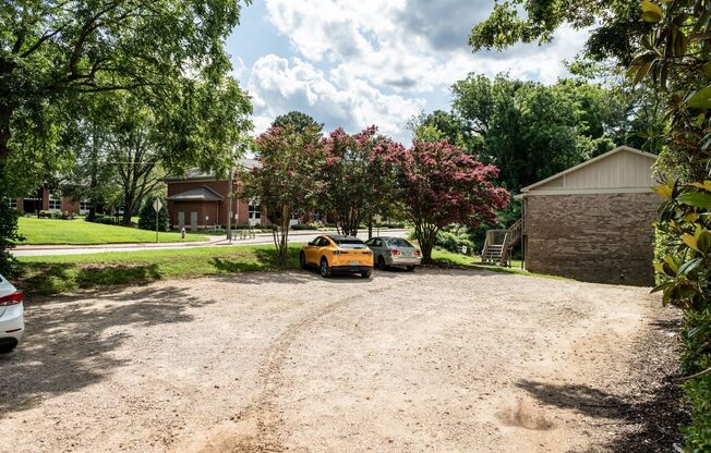 Ligon Apartments- 2900 Ligon St