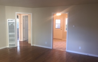 2 beds, 1 bath, $2,795, Unit 2041