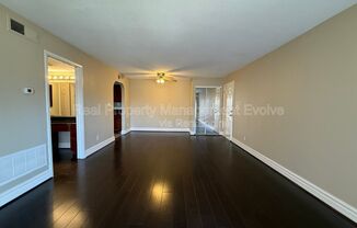 3825 E CAMELBACK Road