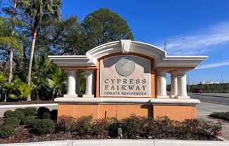 Awesome apartment at Cypress fairway!