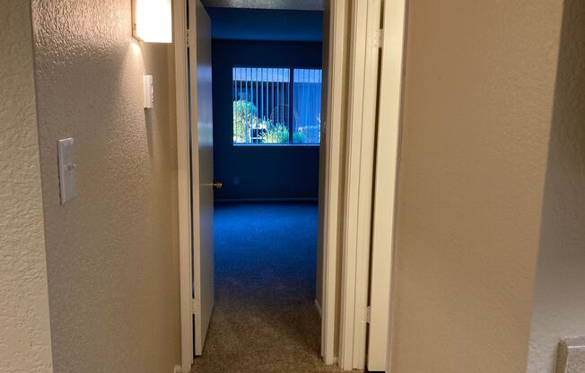 1 bed, 1 bath, 670 sqft, $1,175, Unit 101k