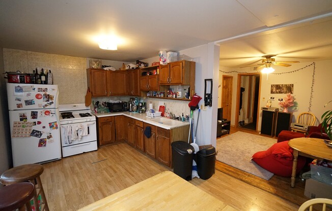 6 beds, 2 baths, $3,880, Unit 1 & 2