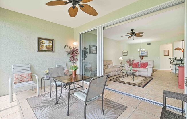 ***FULLY FURNISHED - 2/2 condo with LAKE VIEWS in Colonial Country Club ***