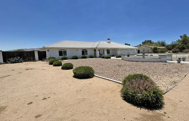 9363 8 AVE