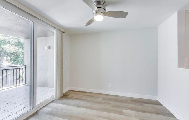 725 Cowper Street Unit 22