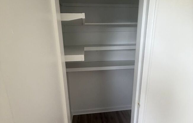 1 bed, 1 bath, 650 sqft, $1,425, Unit 70-A4