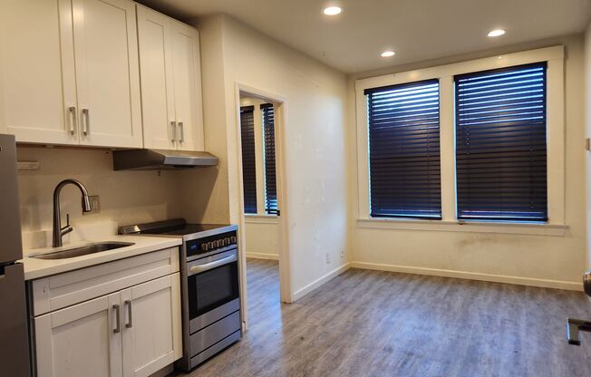 1 bed, 1 bath, 400 sqft, $1,865, Unit 201