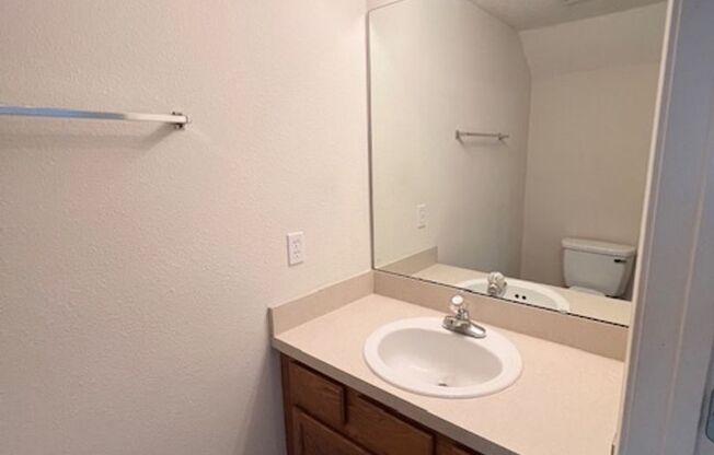 2 beds, 2.5 baths, $1,595