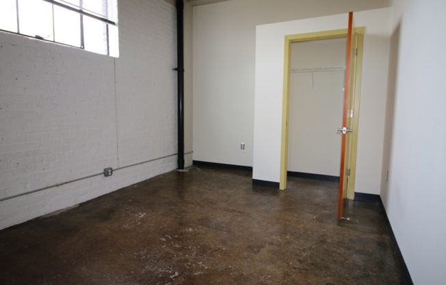 2 beds, 1 bath, 884 sqft, $1,595, Unit APT 3D