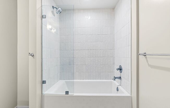 Studio, 1 bath, 828 sqft, $2,775, Unit 105