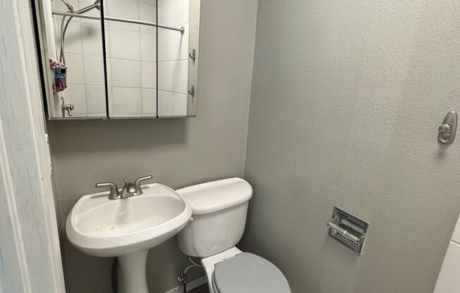 Studio, 1 bath, $999, Unit 2600 #5