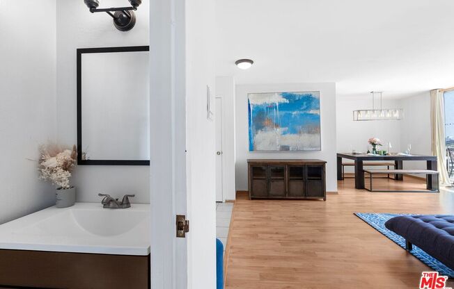 1 bed, 2 baths, 718 sqft, $3,800, Unit 710