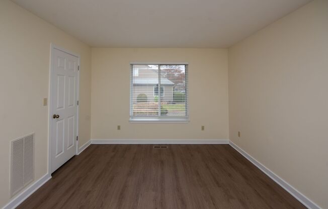 2 beds, 2 baths, 1,087 sqft, $2,695, Unit 7J