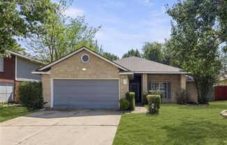 2753 White Oak Drive, Grand Prairie