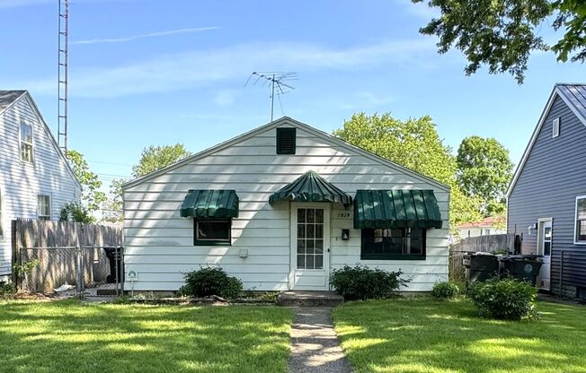 2 Bedroom, 1 Bath Home in South Bend IN.