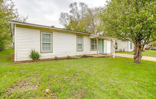 Amazing 3 Bed, 1 Bath in NE Fort Worth, Ready for New Tenants- 76111