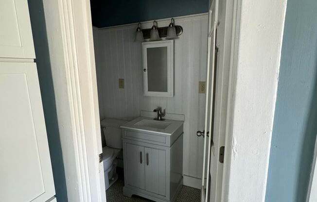 Studio, 1 bath, $725