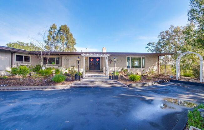 Beautiful Single Level 5 Bed 4 Bath Home in the Desirable Los Altos