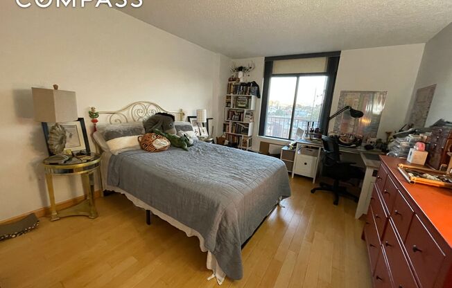 1 bed, 1 bath, $2,700, Unit 5B