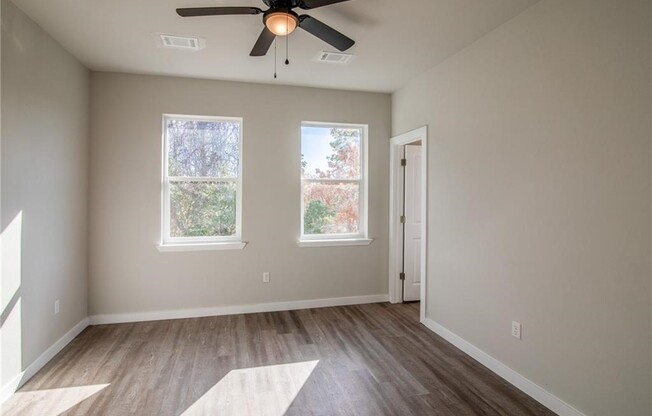 906 QUARTZ CT