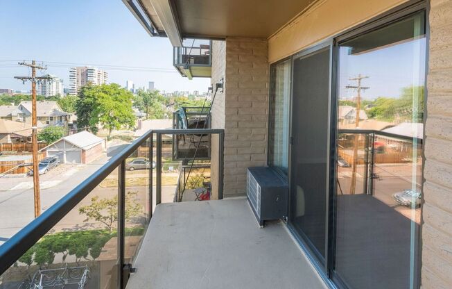 2 beds, 1 bath, 890 sqft, $1,745, Unit 308