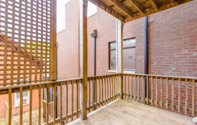 2 beds, 1 bath, 680 sqft, $2,500, Unit 1825-2