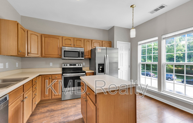 940 TIGER LN